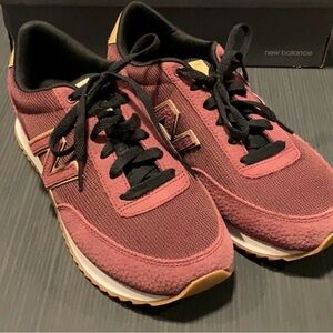 New Balance 501 Men/Women Maroon Sneakers New